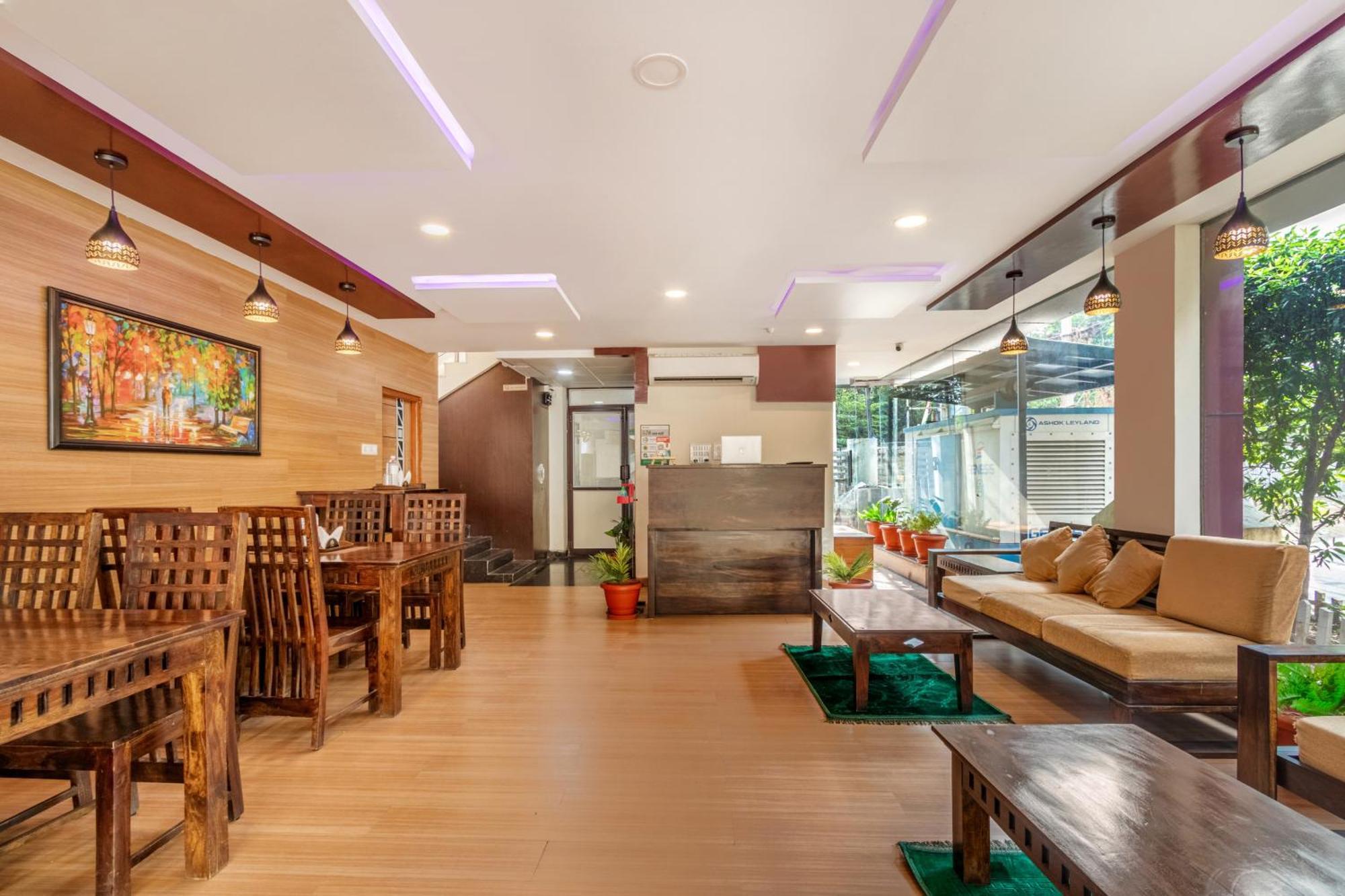 Treebo Purple Square Hotel Хидерабад Екстериор снимка